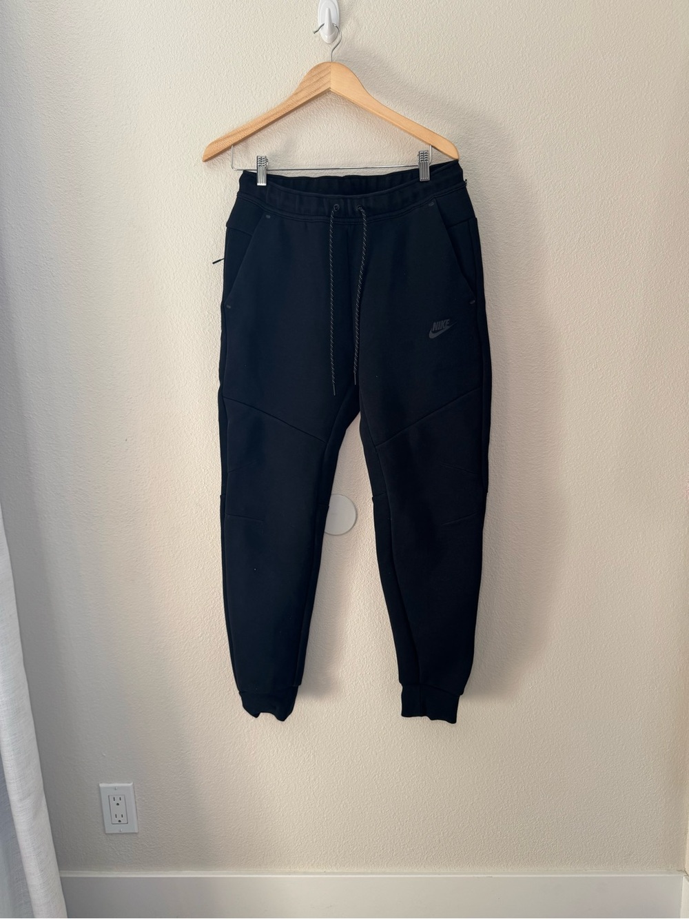Nike Tech Black Sweat pants size M